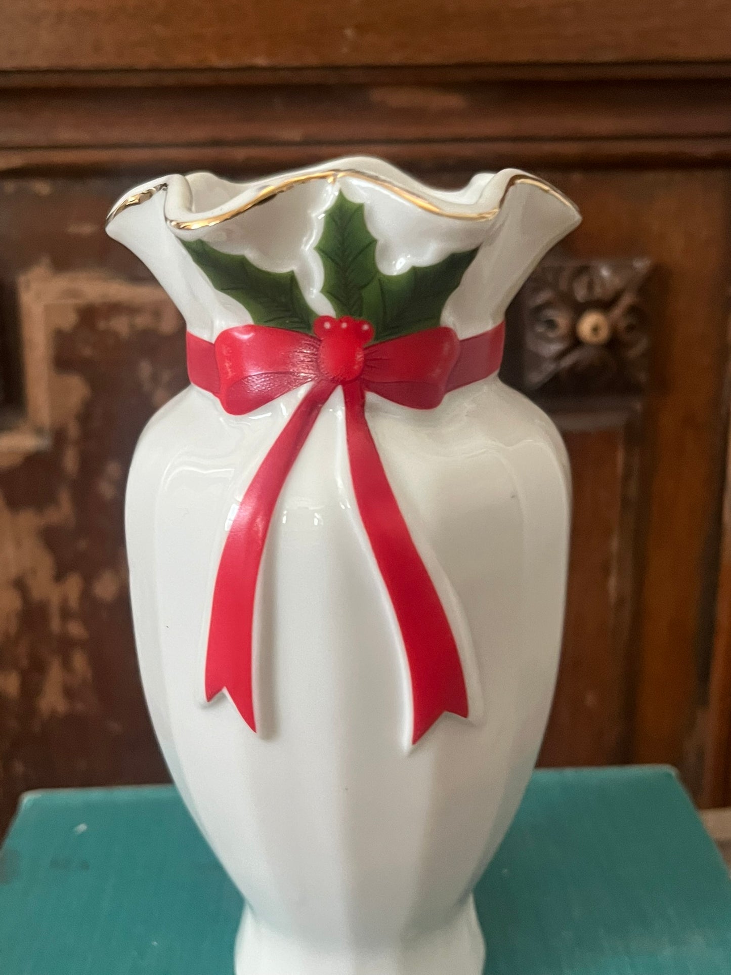 Holly Leaf and Red Ribbon Bow Christmas Vase