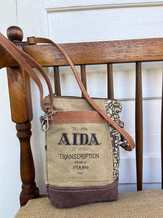 Aida Passport Bag