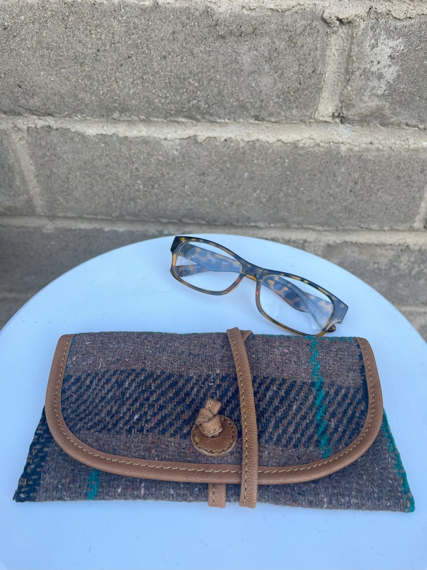 Sun glasses or Eye glass Case