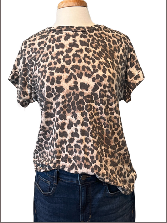 Leopard Print Short Sleeve Top